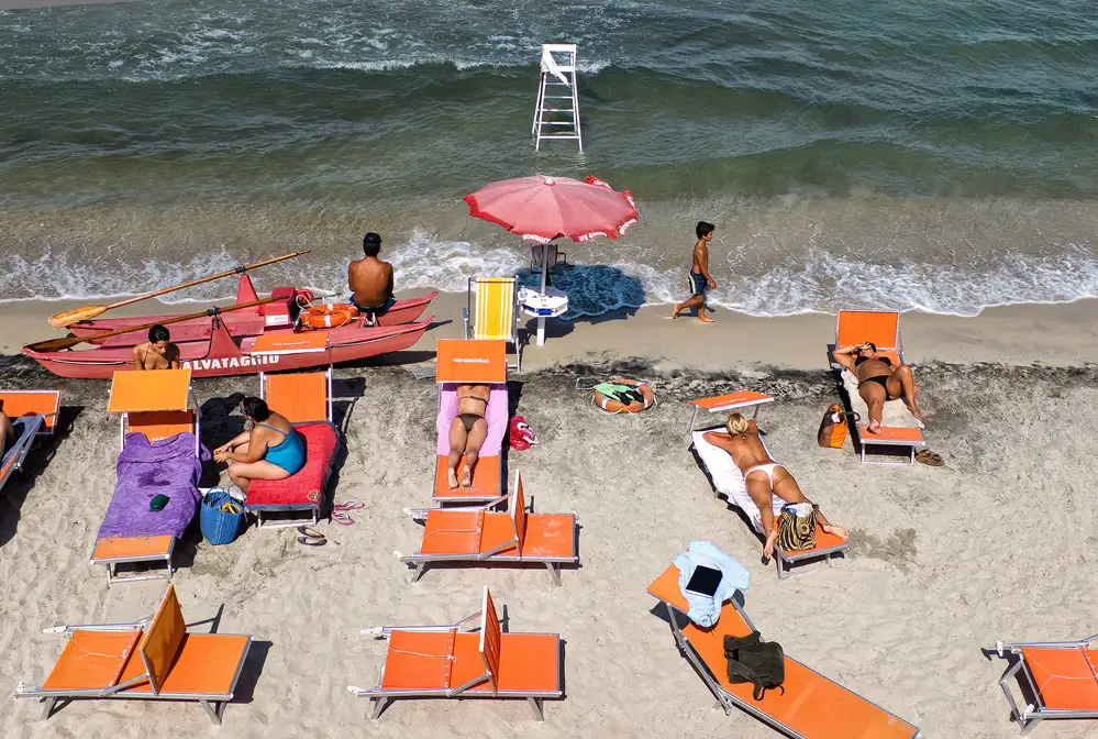 Grifantini, Lorenzo: The beach
