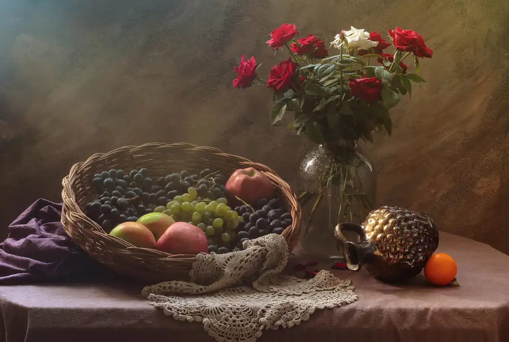UstinaGreen: Still life with Fruit and Roses