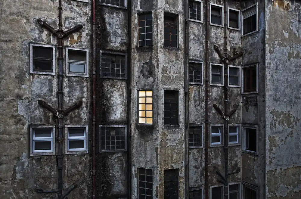 Lobato, C. Jose: suburbs
