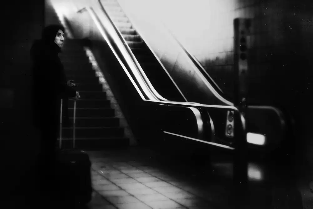 Droste, Holger: train station