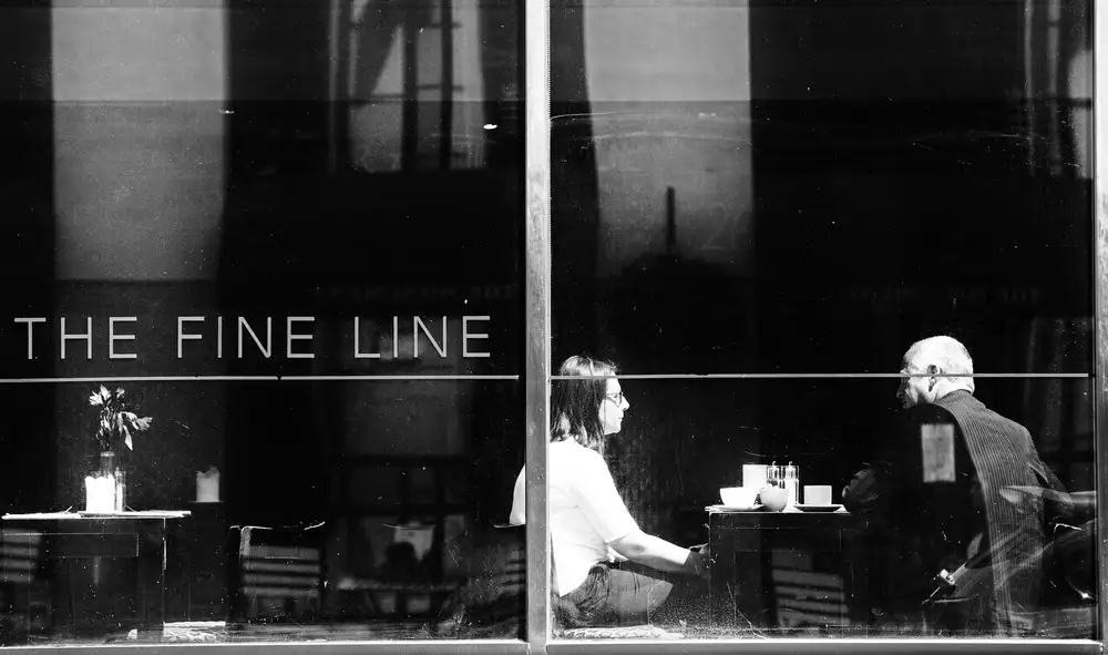 Oncete, Julien: The fine line