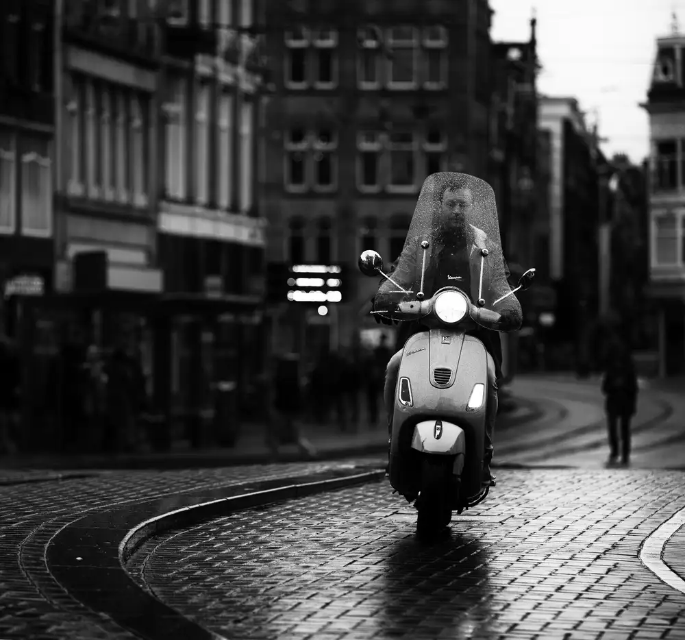Oncete, Julien: Vespa