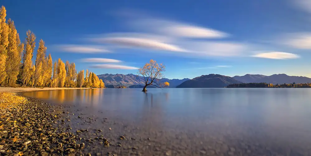 Zhu, Hua: Autumn in Lake Wanaka