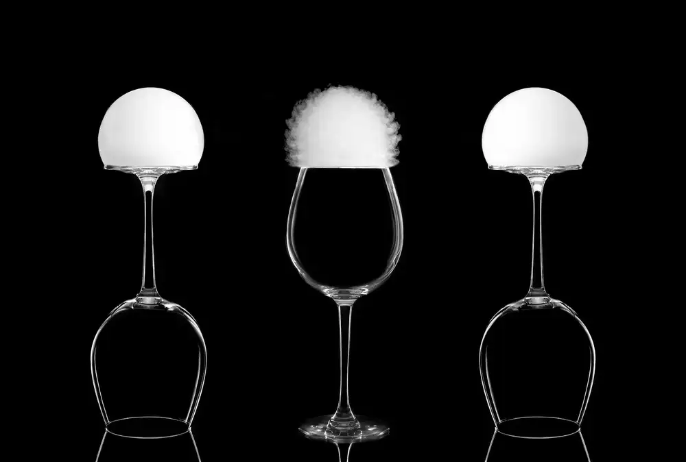 Osuna, Fran: Cups and bubbles II