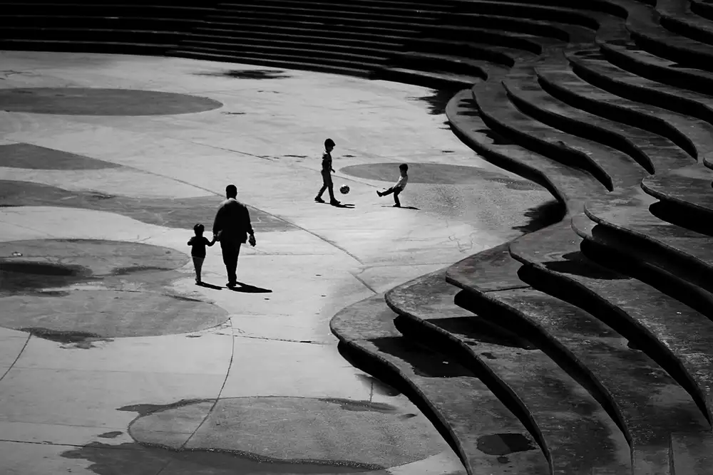 Basa, Emine: stairs