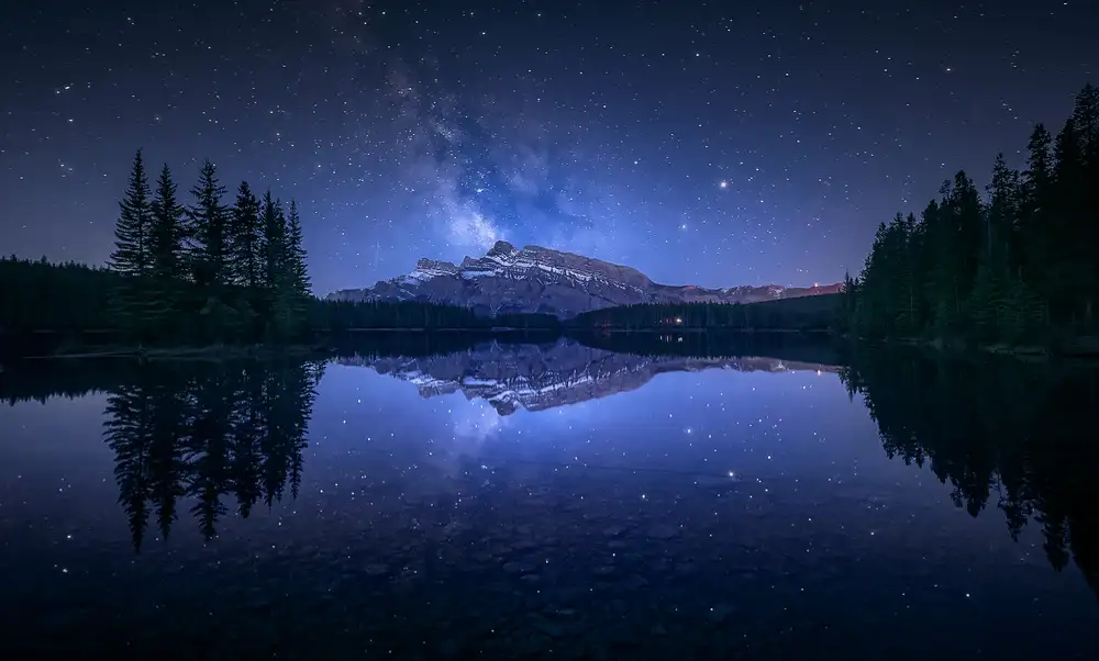 García, M. Jesús: Perfetto riflesso di Two Jack Lake