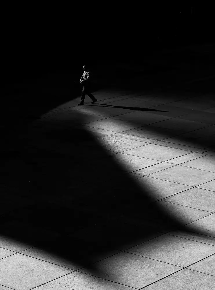 Wang, Jian: Luces y sombras