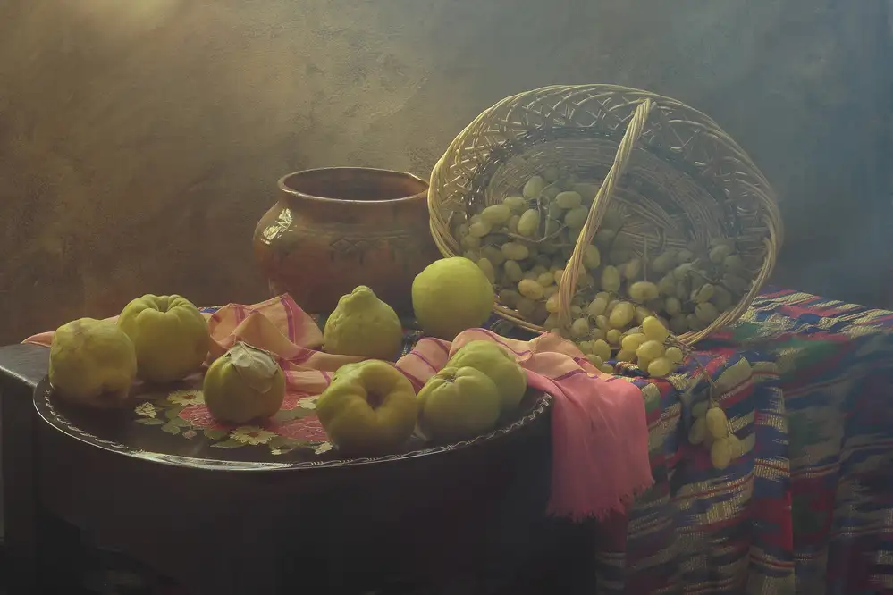UstinaGreen: Still Life with quince in oriental stile
