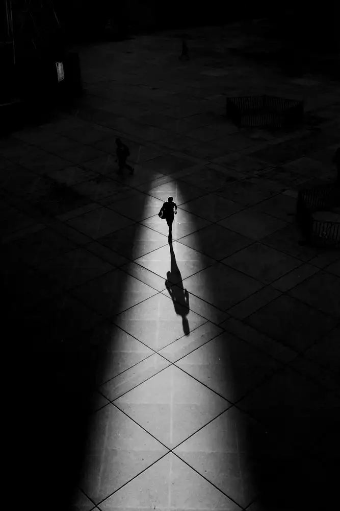 Wang, Jian: Luces y sombras