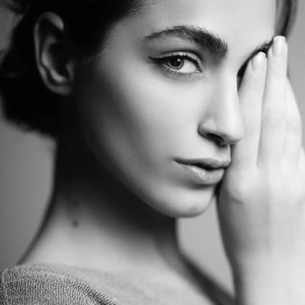 Hamidnezhad, Amin: one eye
