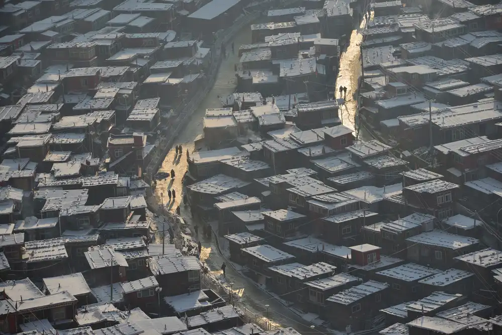 Intarob, Sarawut: Larung Gar Buddist Institute