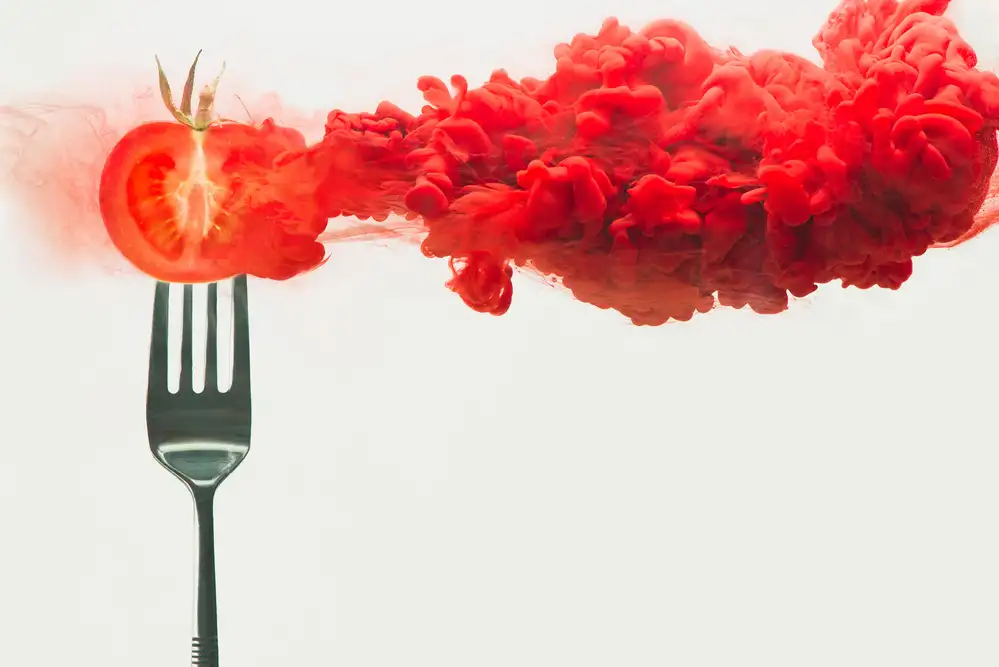 Belenko, Dina: Disintegrated tomato
