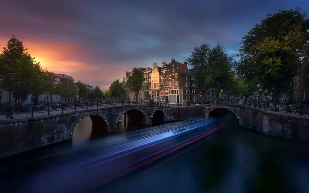 García, M. Jesús: Amsterdam Sunset