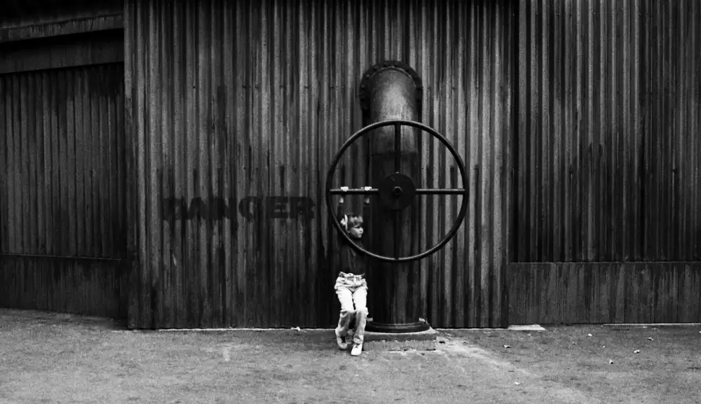 Matthes, Dieter: Wheel of life (from the series Childhoods)
