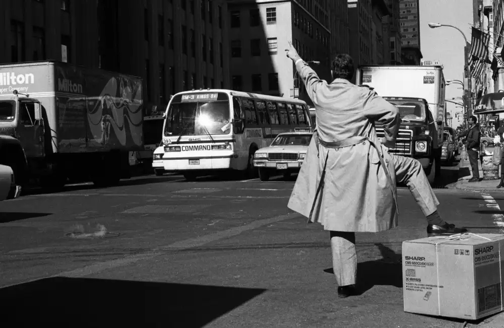 Matthes, Dieter: Bus please! (from the series Manly)