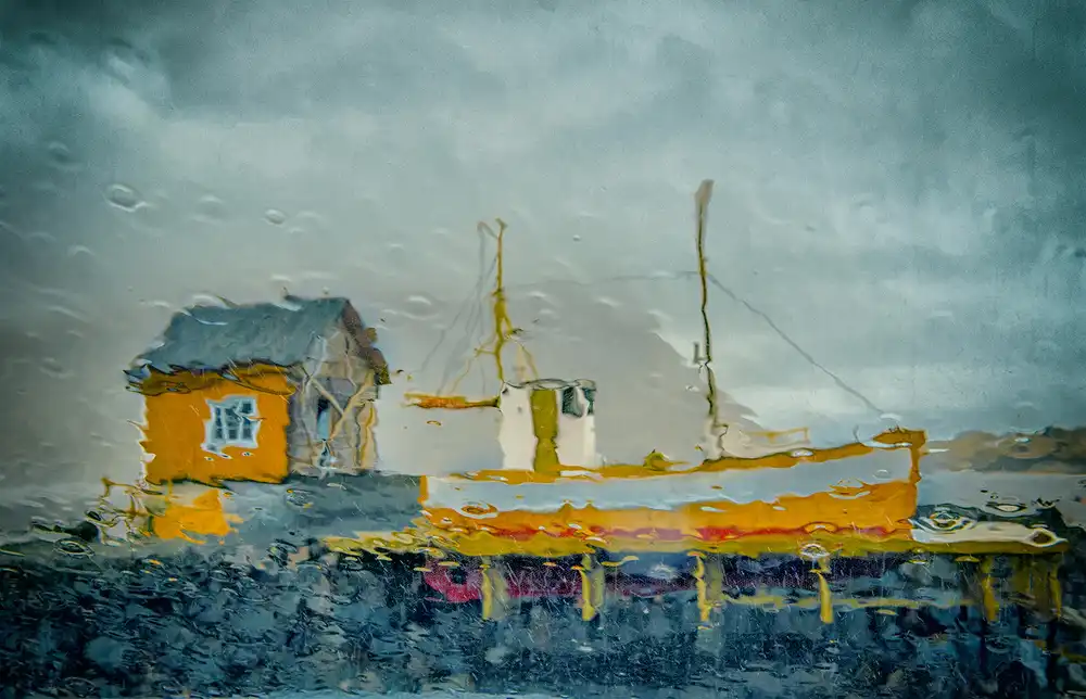 Ianeva, Aida: Harbor in the rain