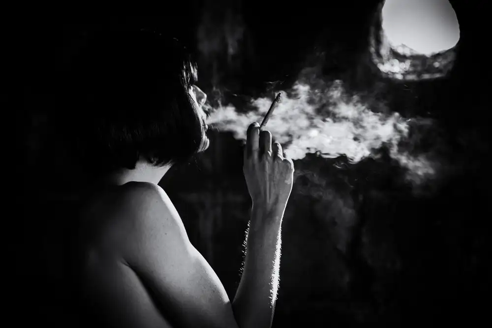 Dixon, Colin: V Kouři