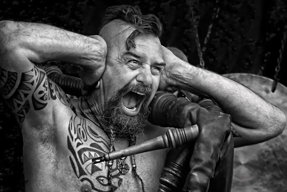 Joosten, Lus: the screaming singer