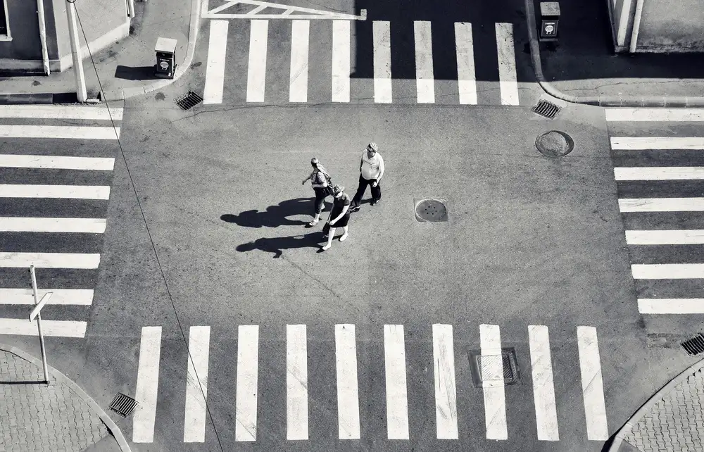 Eftenie, Vlad: Crossing by