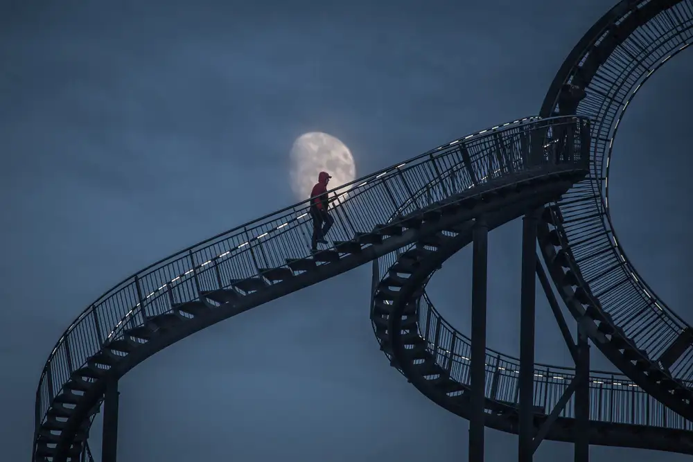 Hoog, de Roelof: Stairway to the moon