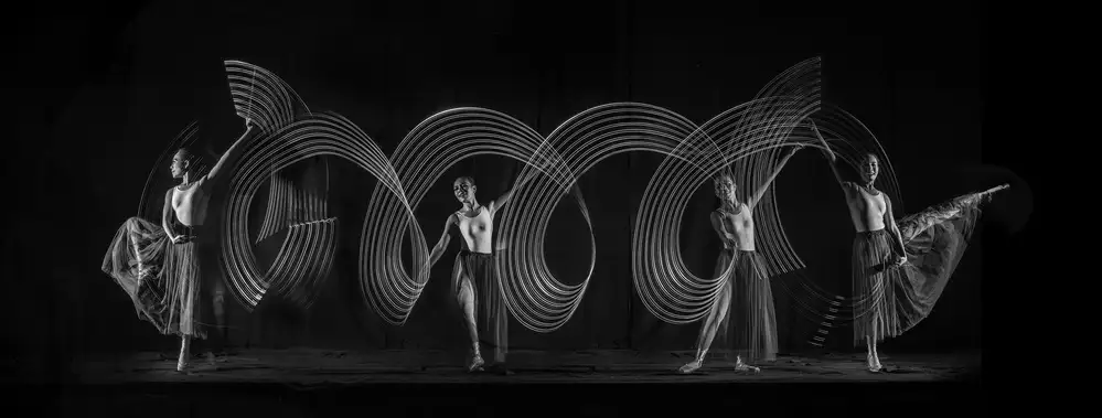 Bunjamin, Antonyus: Four Steps Dance