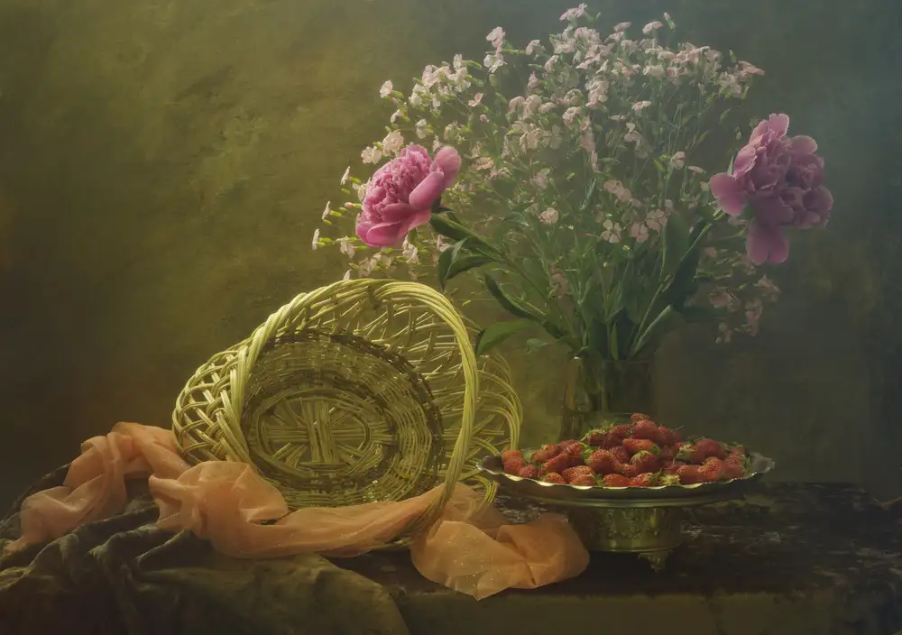 UstinaGreen: Still Life With Strawberry