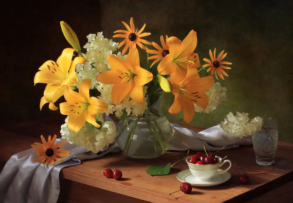 Skorokhod, Tatyana: Still life with lilies