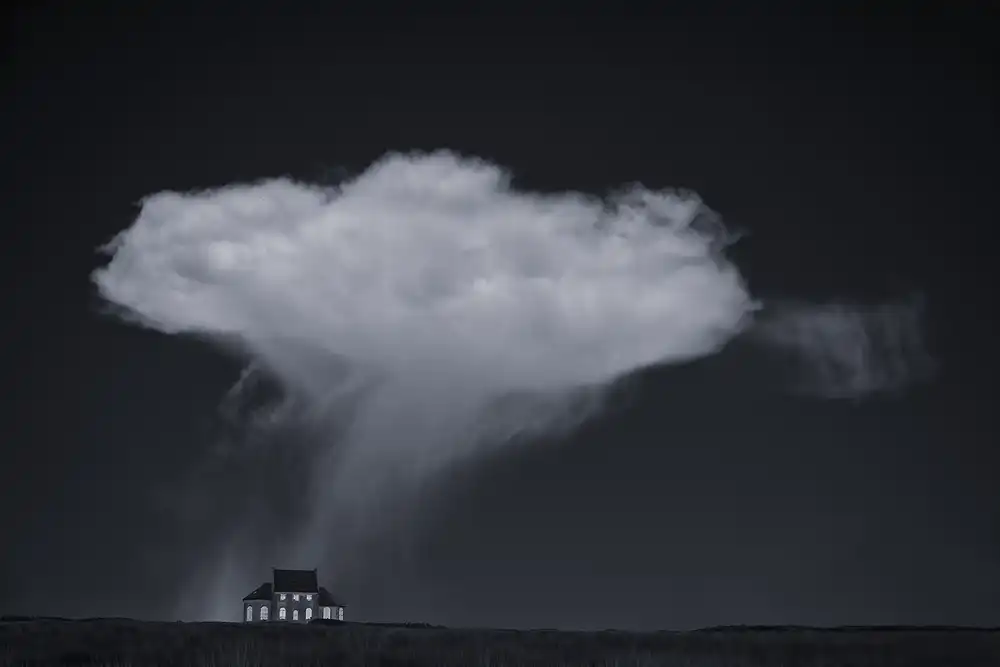 Hermann, Uschi: unter der Wolke