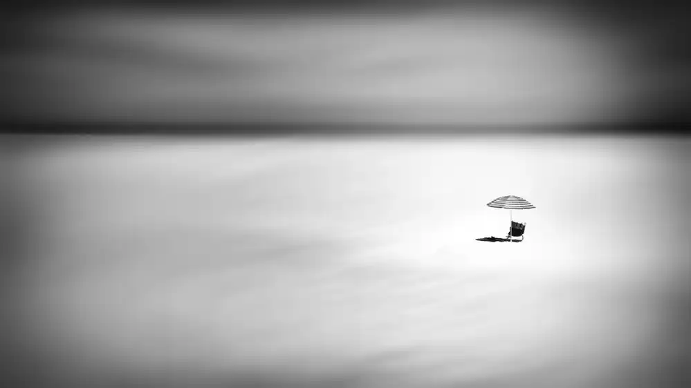 Tänzer, Ina: Alone under the sun...