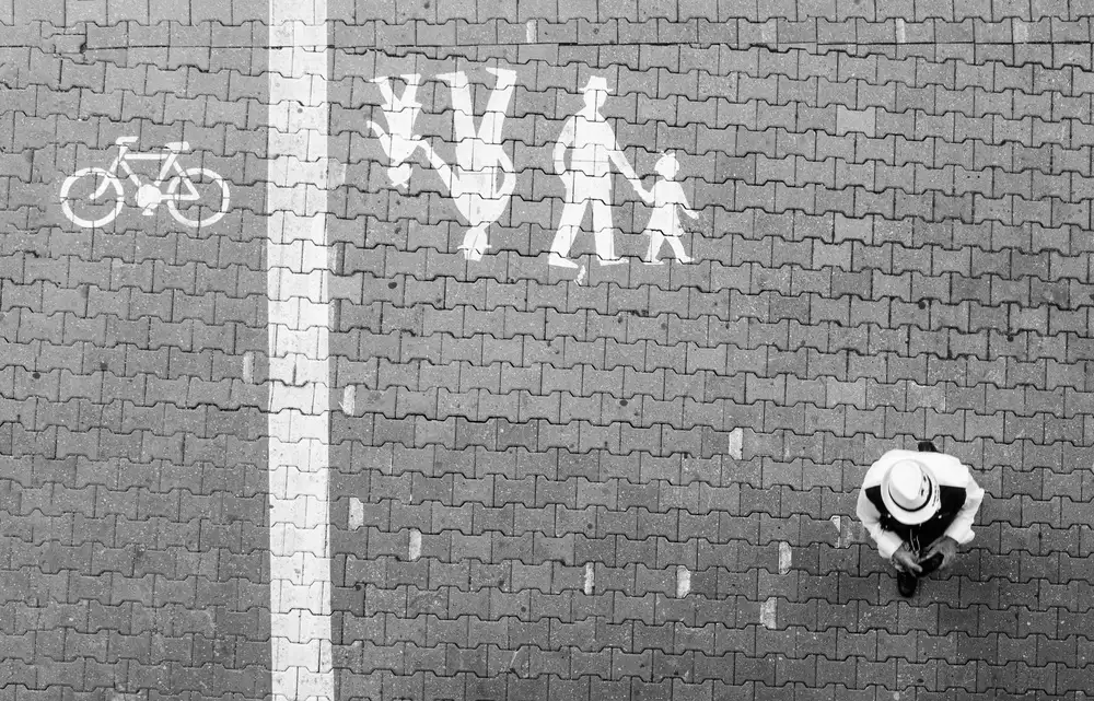 Humusak: on bike, on foot and a hat