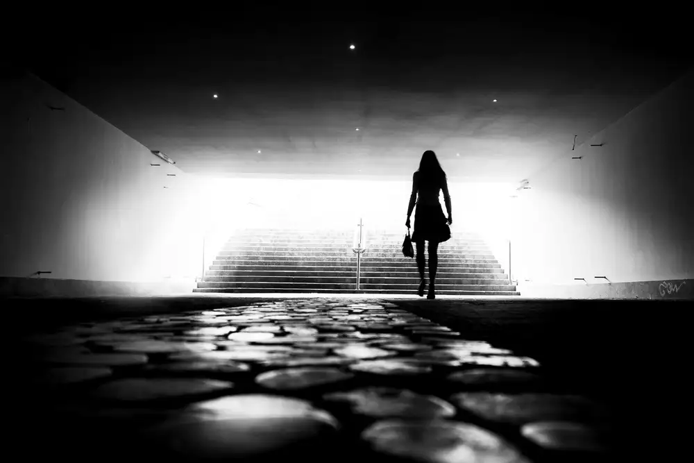 Cinteza, Marius: Walking in the light
