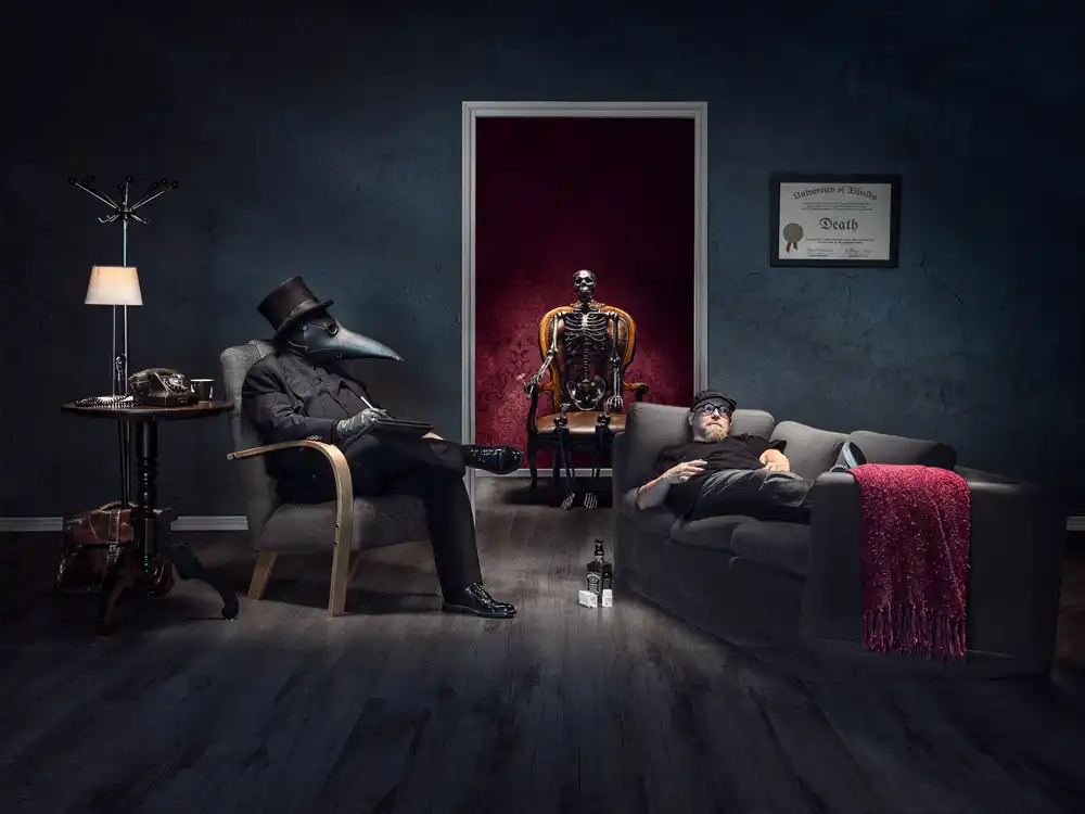 Damstén, Petri: Skeleton in the Closet