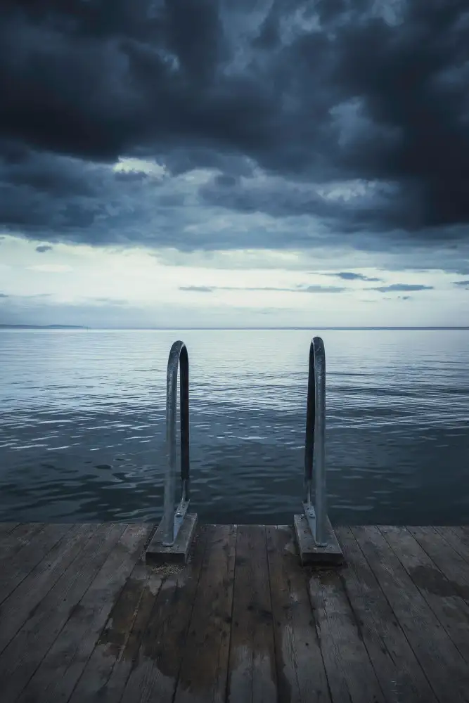 Lindsten, Christian: Moody jetty