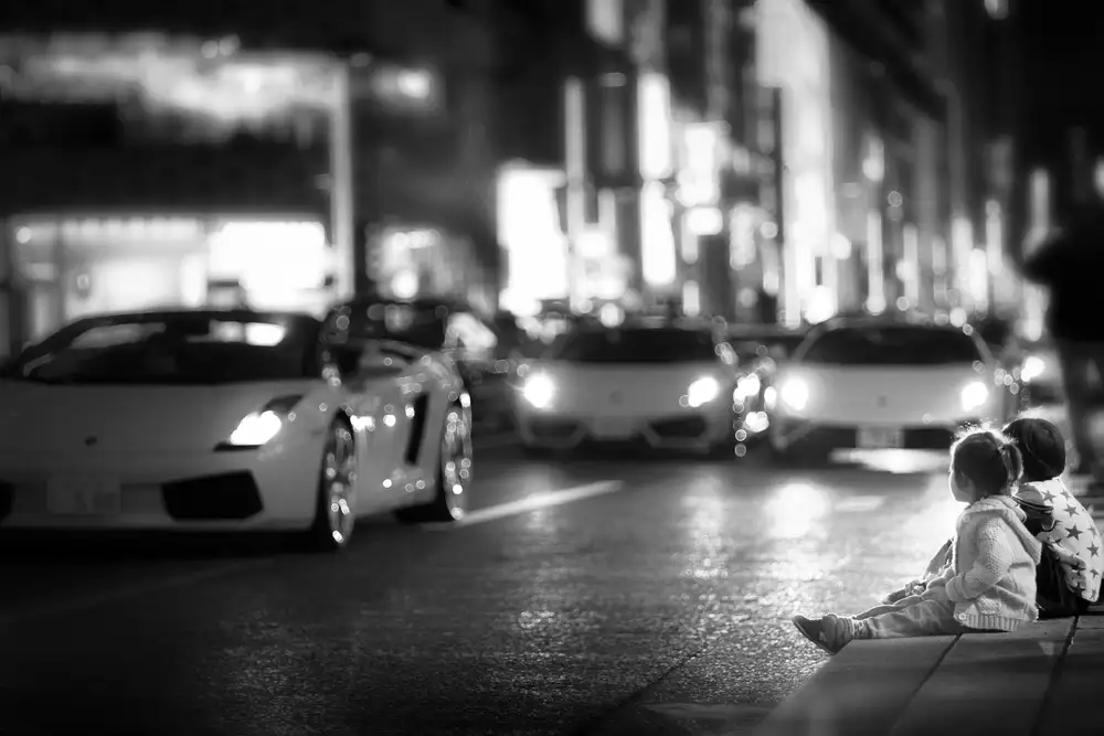 Hagiwara, Kenichiro: Going through the night
