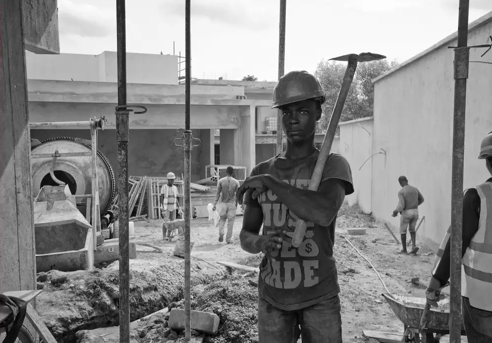 Grifantini, Lorenzo: construyendo áfrica