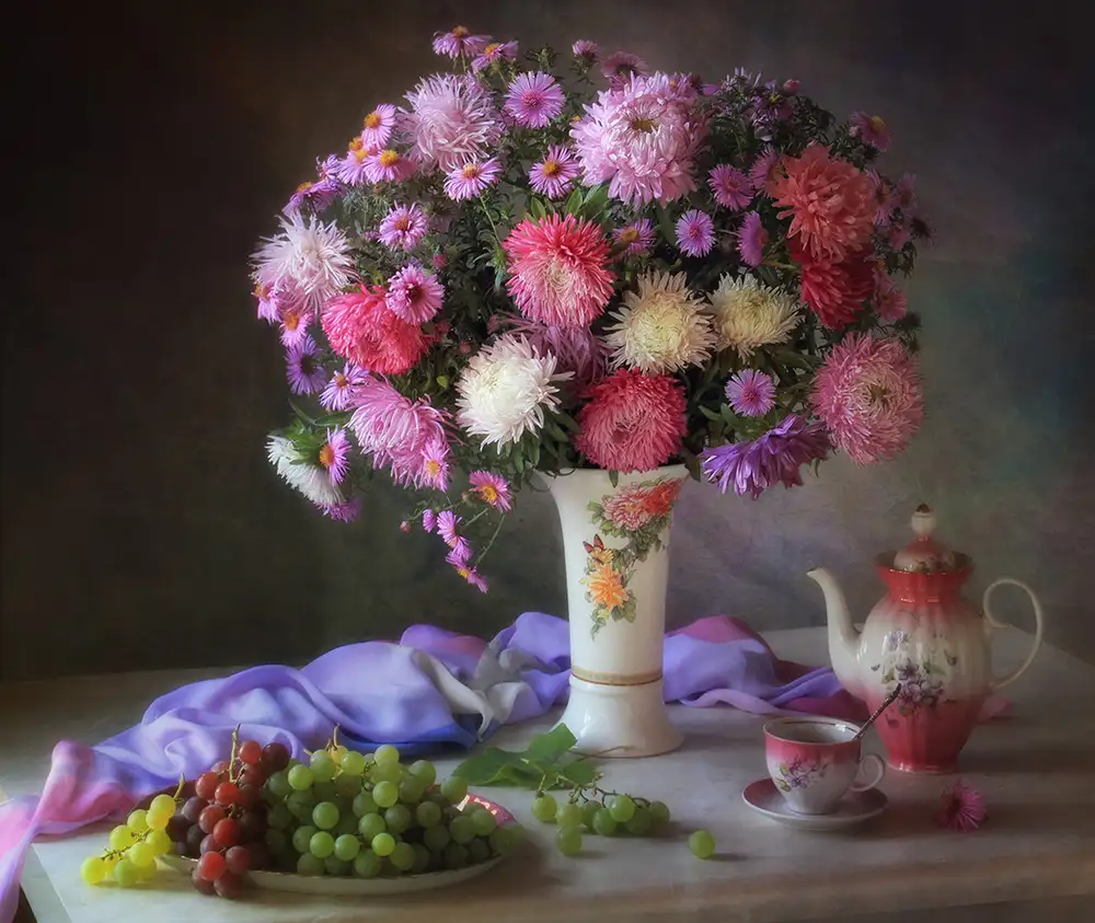 Skorokhod, Tatyana: Still life with autumn bouquet and fruits
