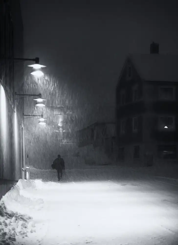 Oncete, Julien: Zima ve Vardø
