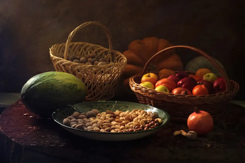 UstinaGreen: Natura morta con noci e frutta