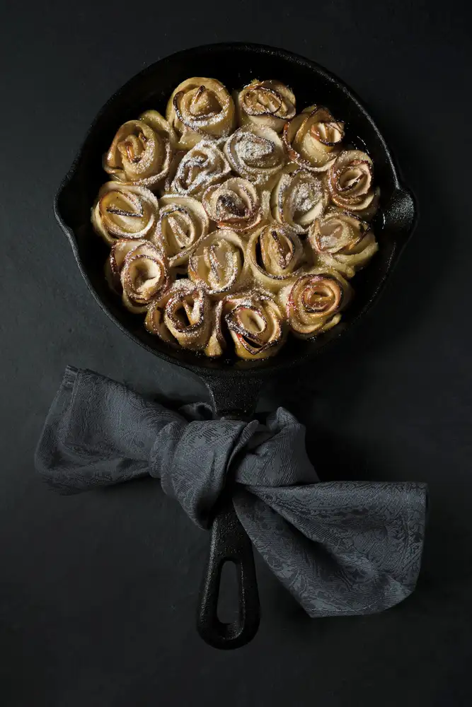 Popescu, Diana: Apple roses