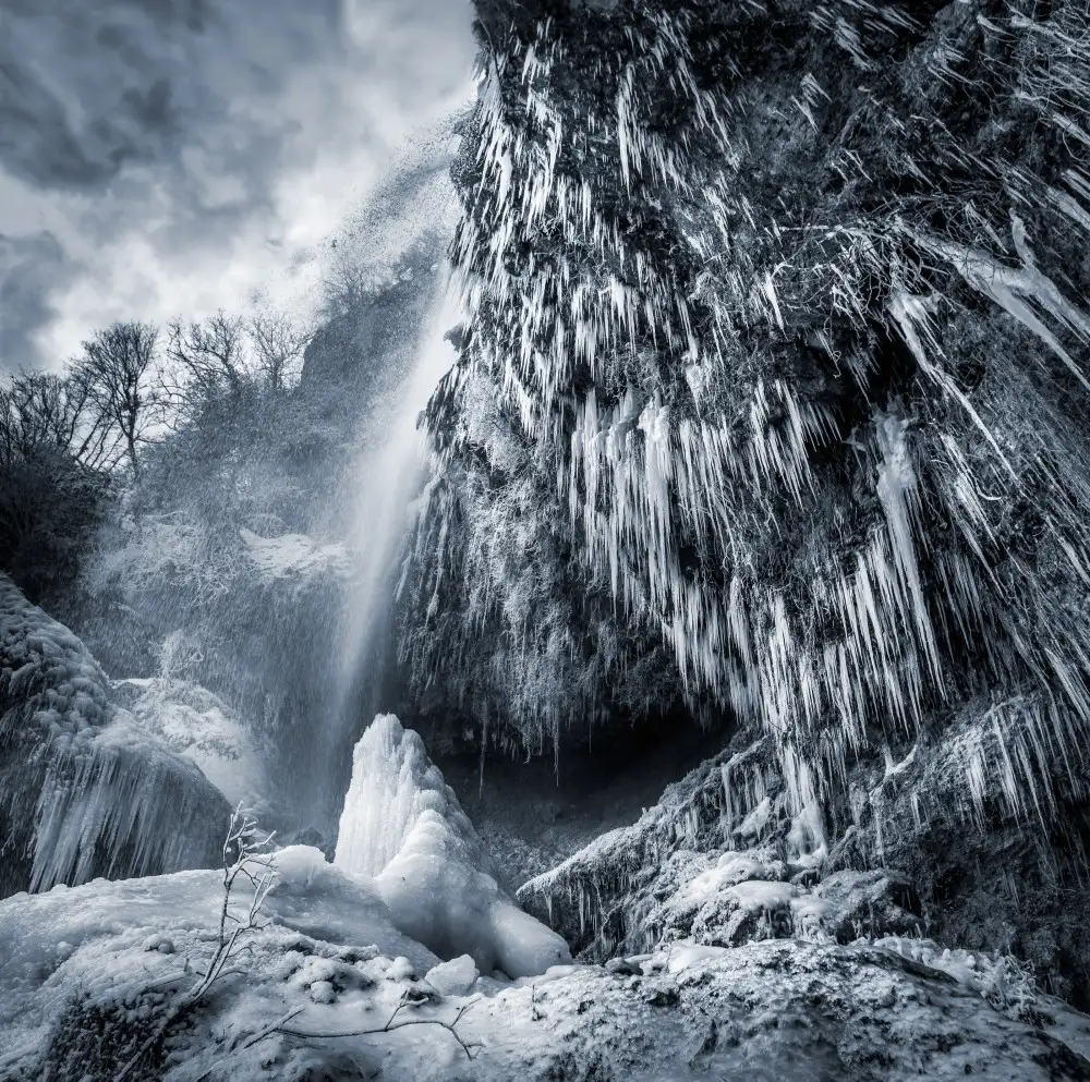 Alexandrov, Alexander: Polska Skakavitsa waterfall