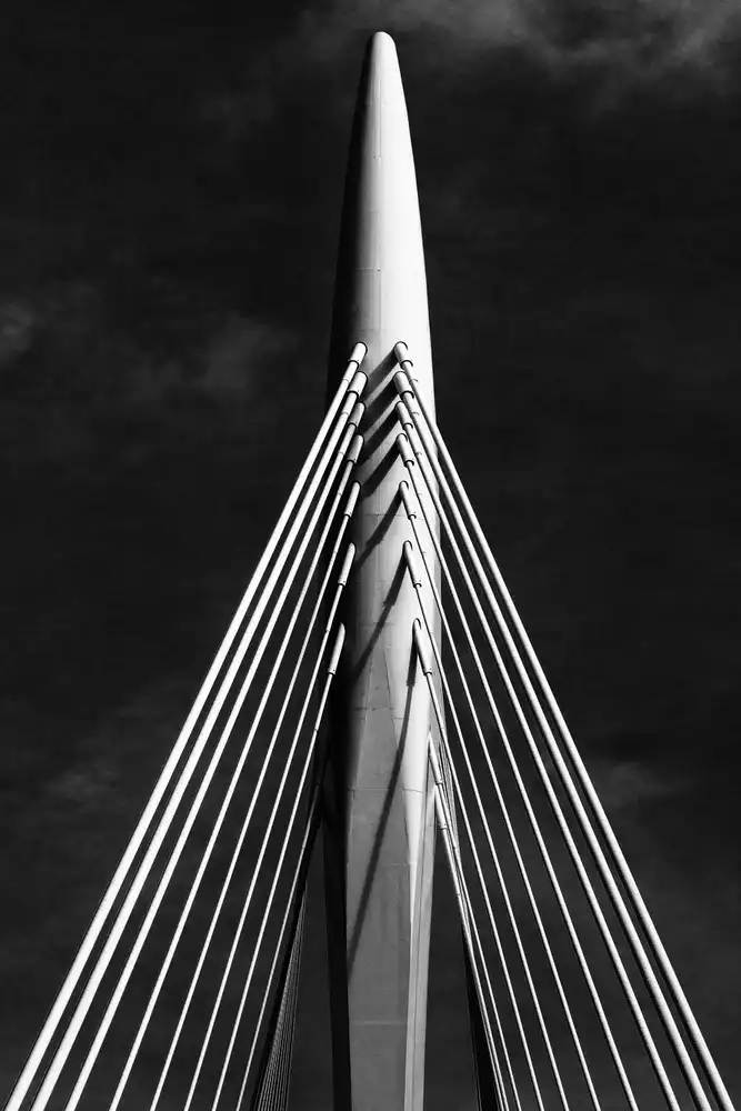 Luycx, Theo: Brückenpylon
