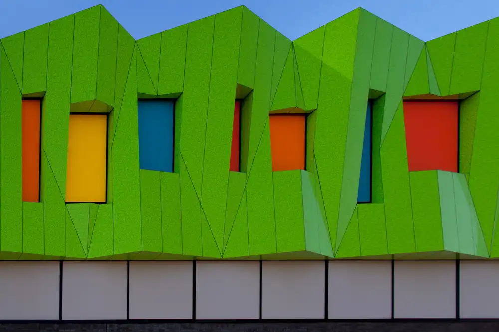 Luycx, Theo: A colourful wall