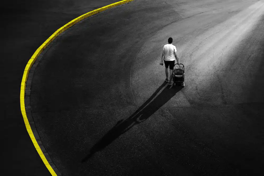 Huybrighs, Marc: Leaving