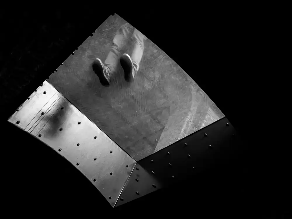 Surleac, Marius: levitazione