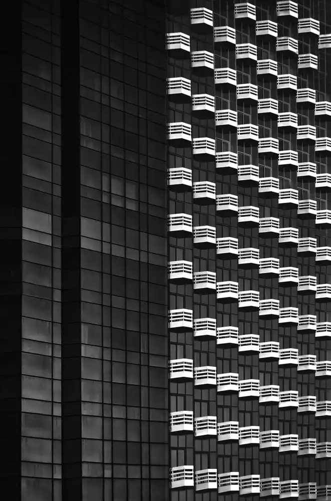 Labagnara, Roxana: Balconies on Wilshire Boulevard