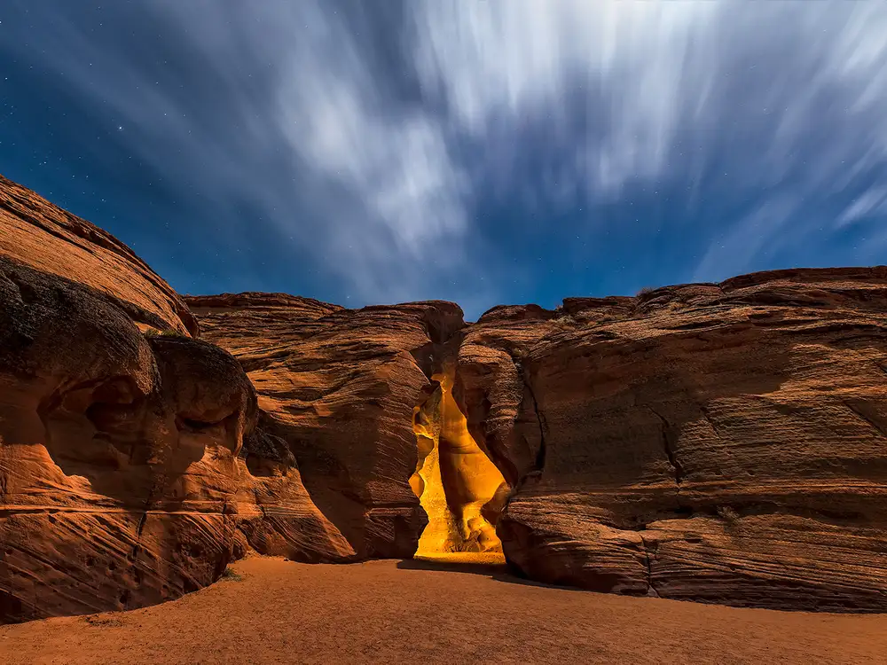 Zhu, Hua: Mondlicht über dem Antelope Canyon