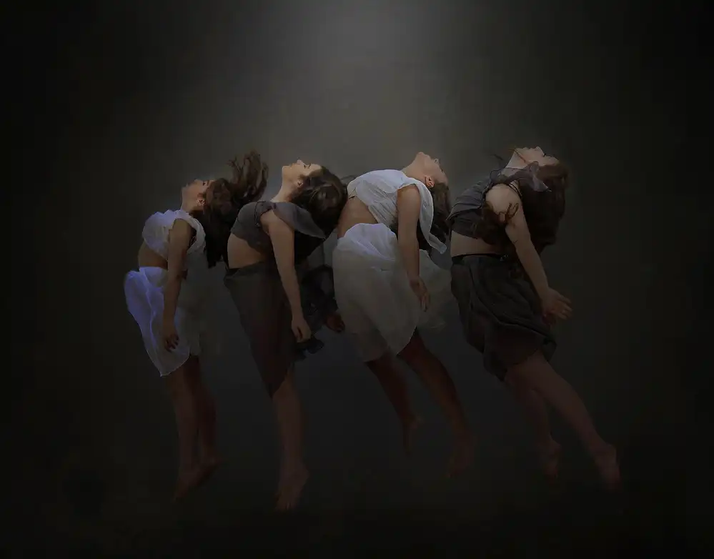 DDiArte: Ragazze che saltano