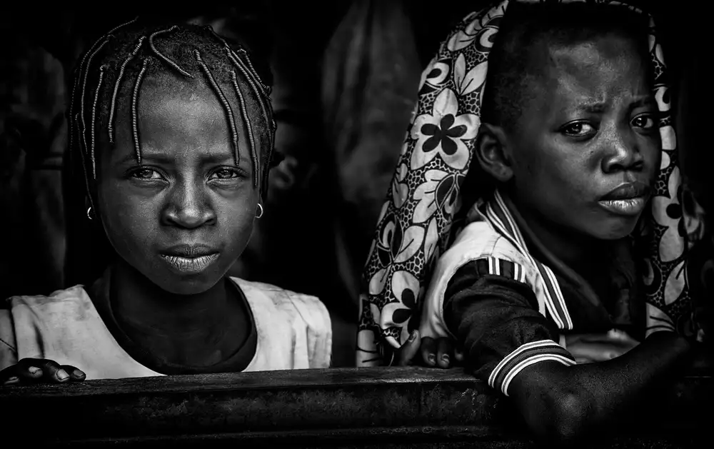 Garmendia, Inazio Joxe: Dvě dívky ve škole - Benin
