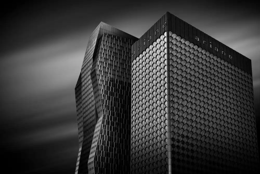 Mazouz, Oussama: Ariane Tower (Eternal shadows II )