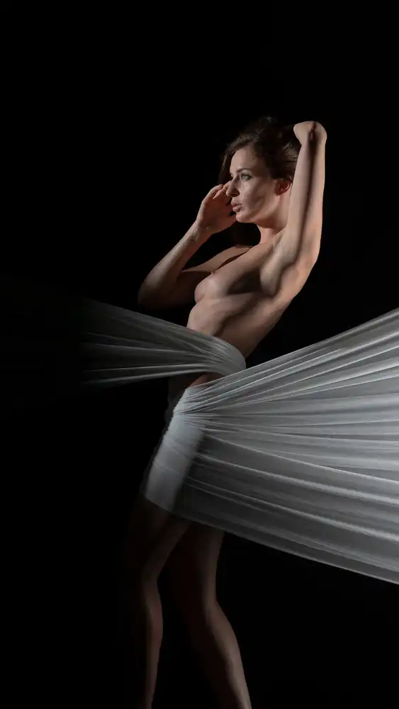 Guyvaknin: pose